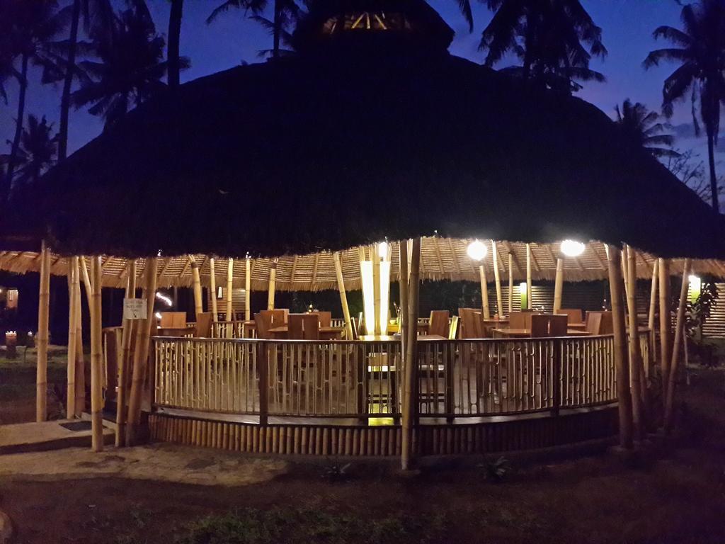 ホテルOasi Bungalows ギリ・アイル エクステリア 写真