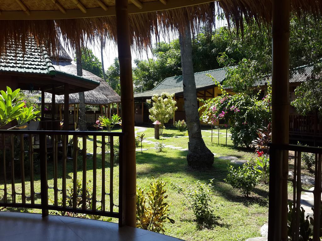 ホテルOasi Bungalows ギリ・アイル エクステリア 写真