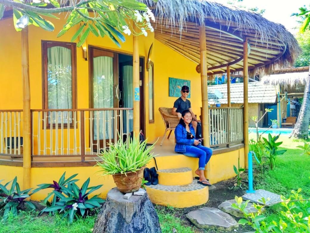 ホテルOasi Bungalows ギリ・アイル エクステリア 写真