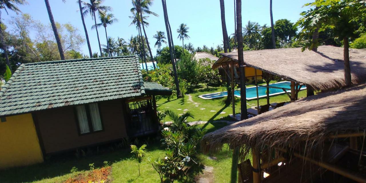 ホテルOasi Bungalows ギリ・アイル エクステリア 写真