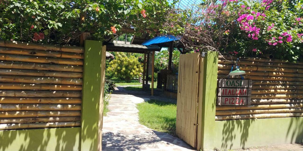 ホテルOasi Bungalows ギリ・アイル エクステリア 写真