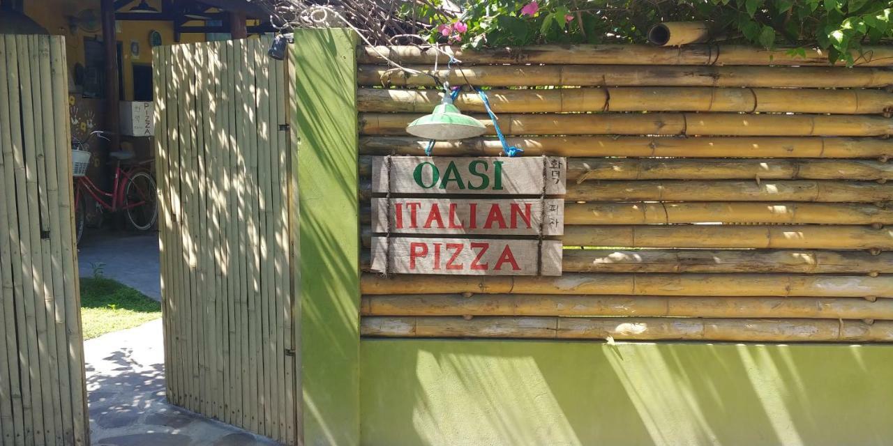 ホテルOasi Bungalows ギリ・アイル エクステリア 写真